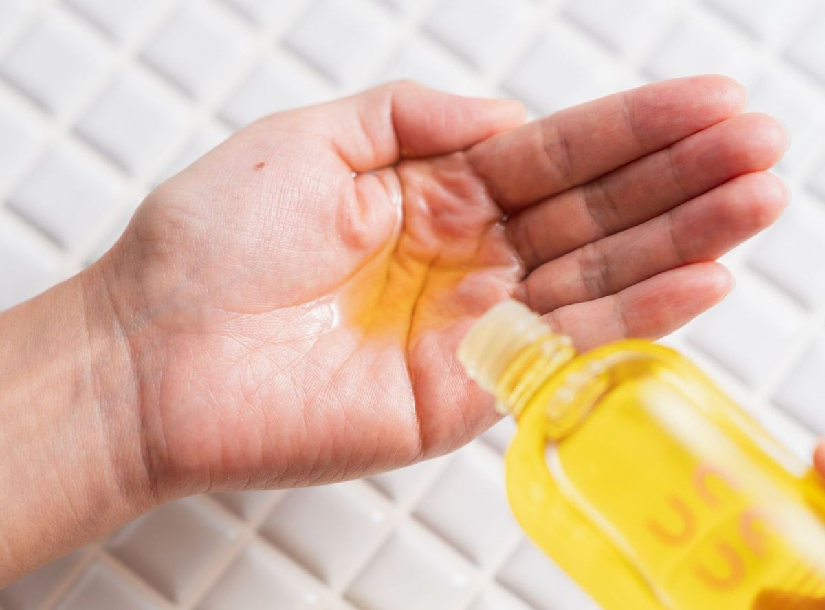 徳島県産のすだちの香りがいい美容オイル「UNUA(ウヌア)」