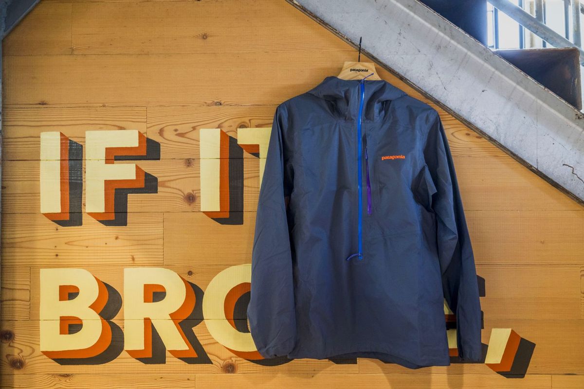 パタゴニアのハワイの登山用ジャケット