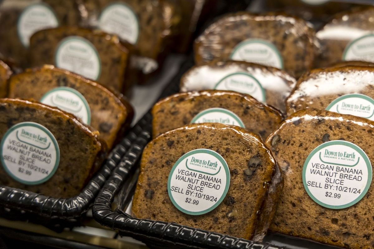 ハワイのDown to Earthオリジナル・ヴィーガンバナナブレッド