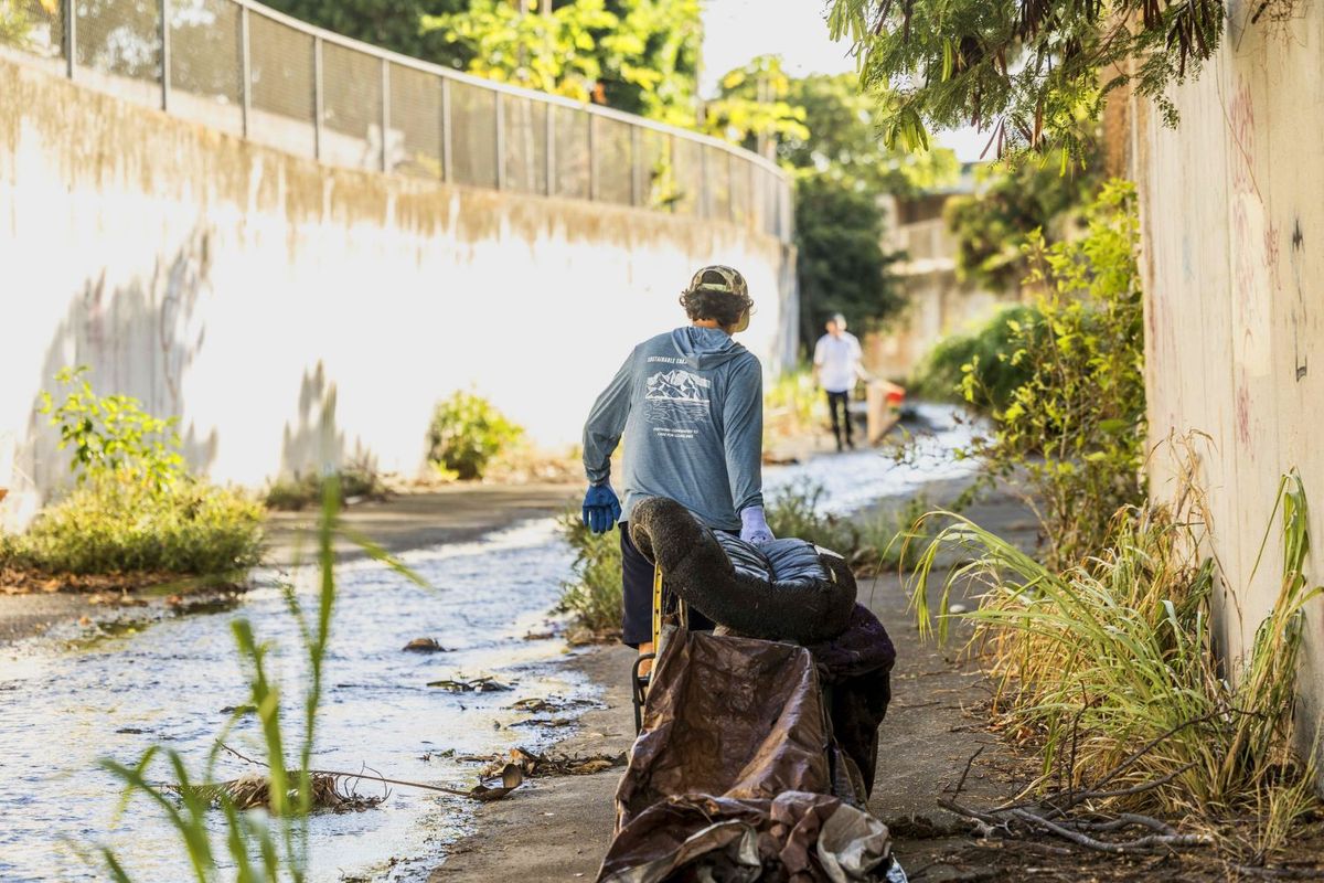 ハワイ「Sustainable Coastlines Hawaii（サステナブル・コーストラインズ・ハワイ）」の清掃活動