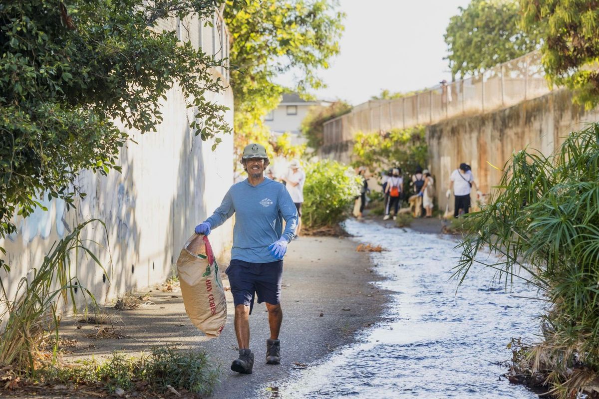 ハワイ「サステナブル・コーストラインズ・ハワイ」の清掃活動