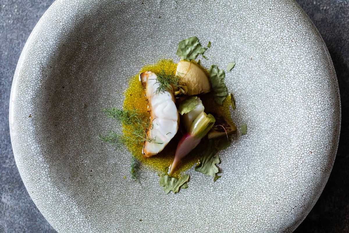 兵庫県のマハタとカブの料理