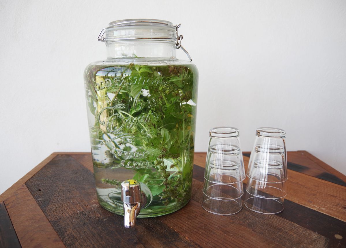 ハーブウォータースタンド