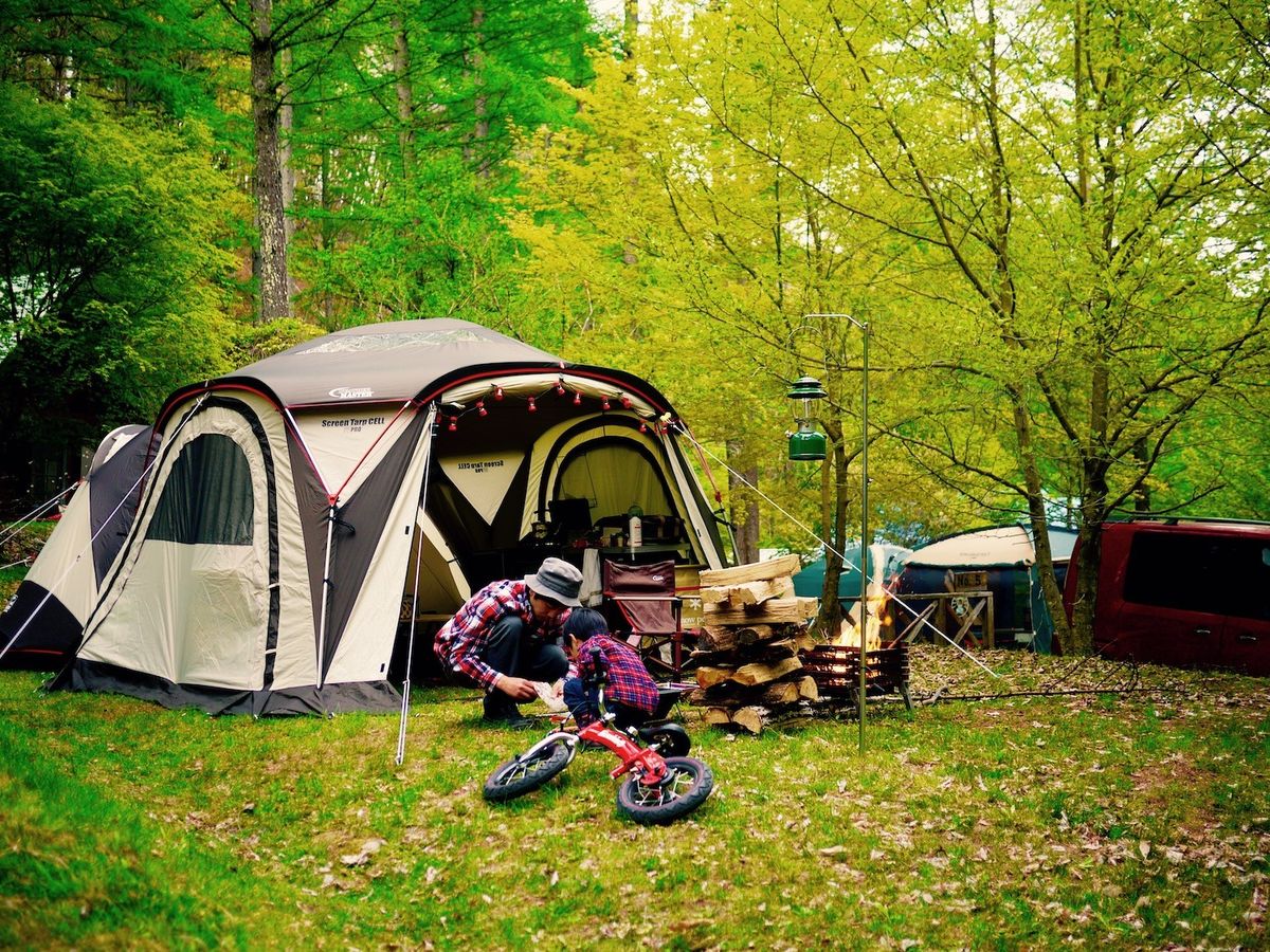 家族でキャンプの様子