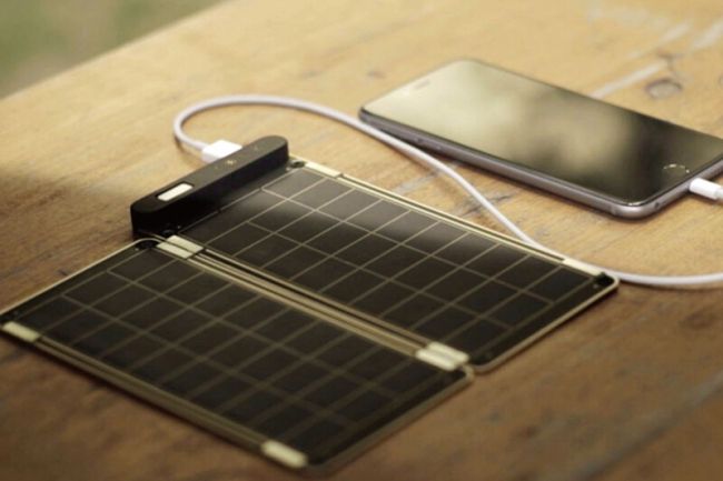 人気で品薄 世界最薄ソーラーチャージャー Yolk Solar Paper 再入荷 Eleminist エレミニスト