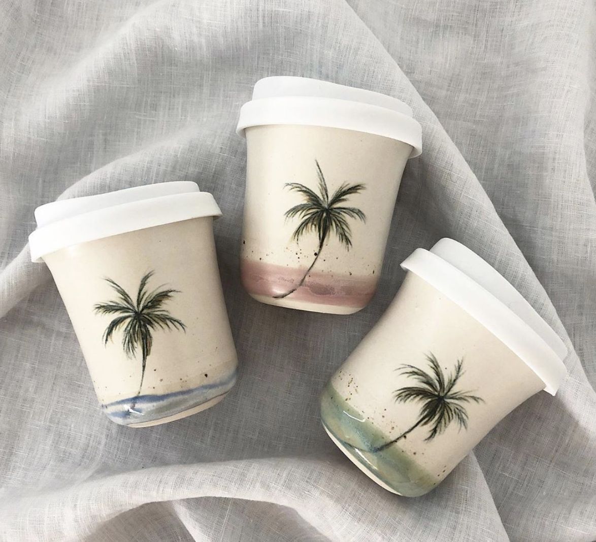 Sea Salt Designs by Sara ヤシの木デザインの陶器タンブラー