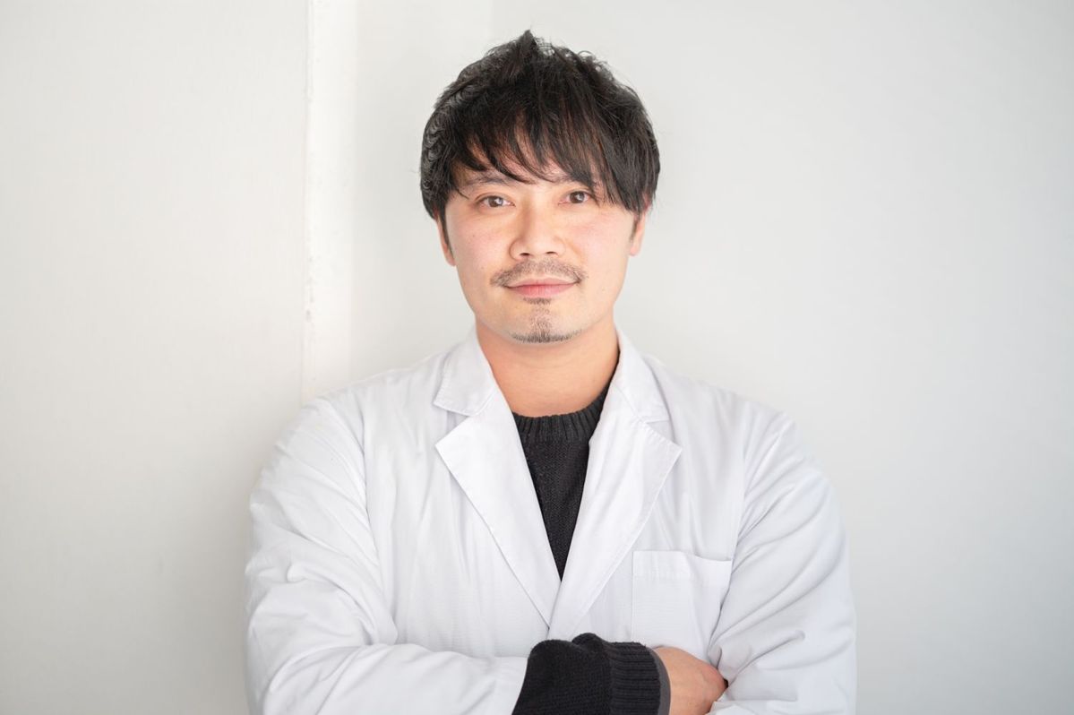 サキュレアクトのクリーム開発に携わる研究員