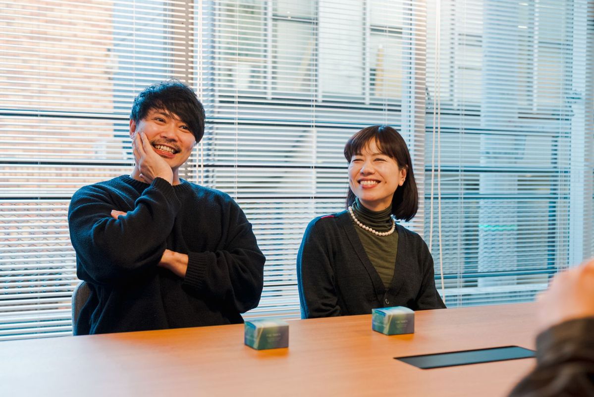 サキュレアクトの塩原祥子代表と、開発担当で研究者の鈴木龍介氏。