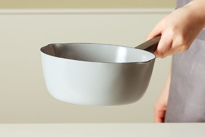 バーミキュラから新商品「VERMICULAR YUKIHIRA」が登場 調理性能と