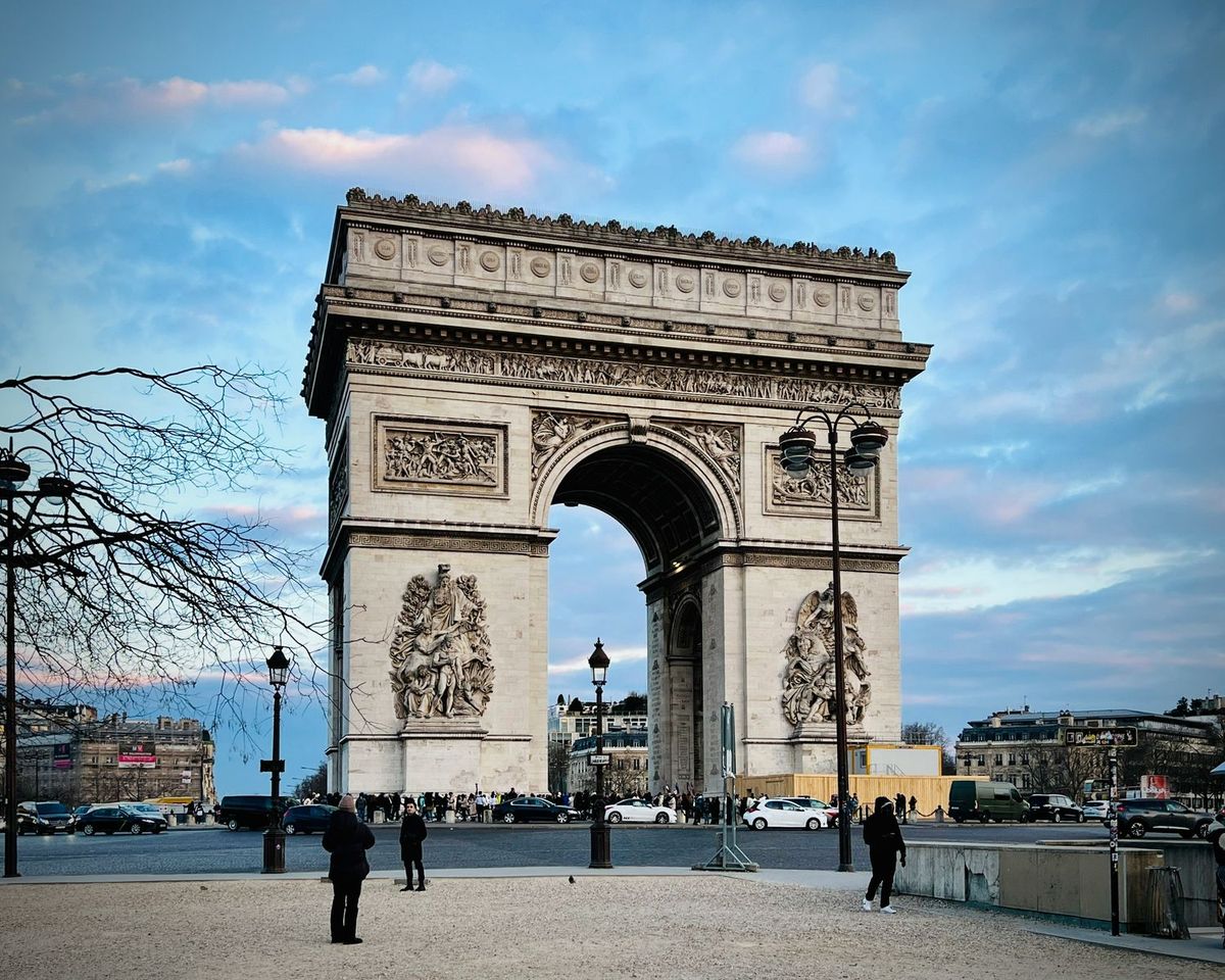 フランス、パリの凱旋門