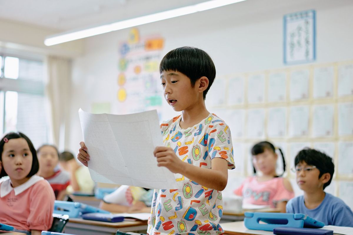 ふつうの⼦ども