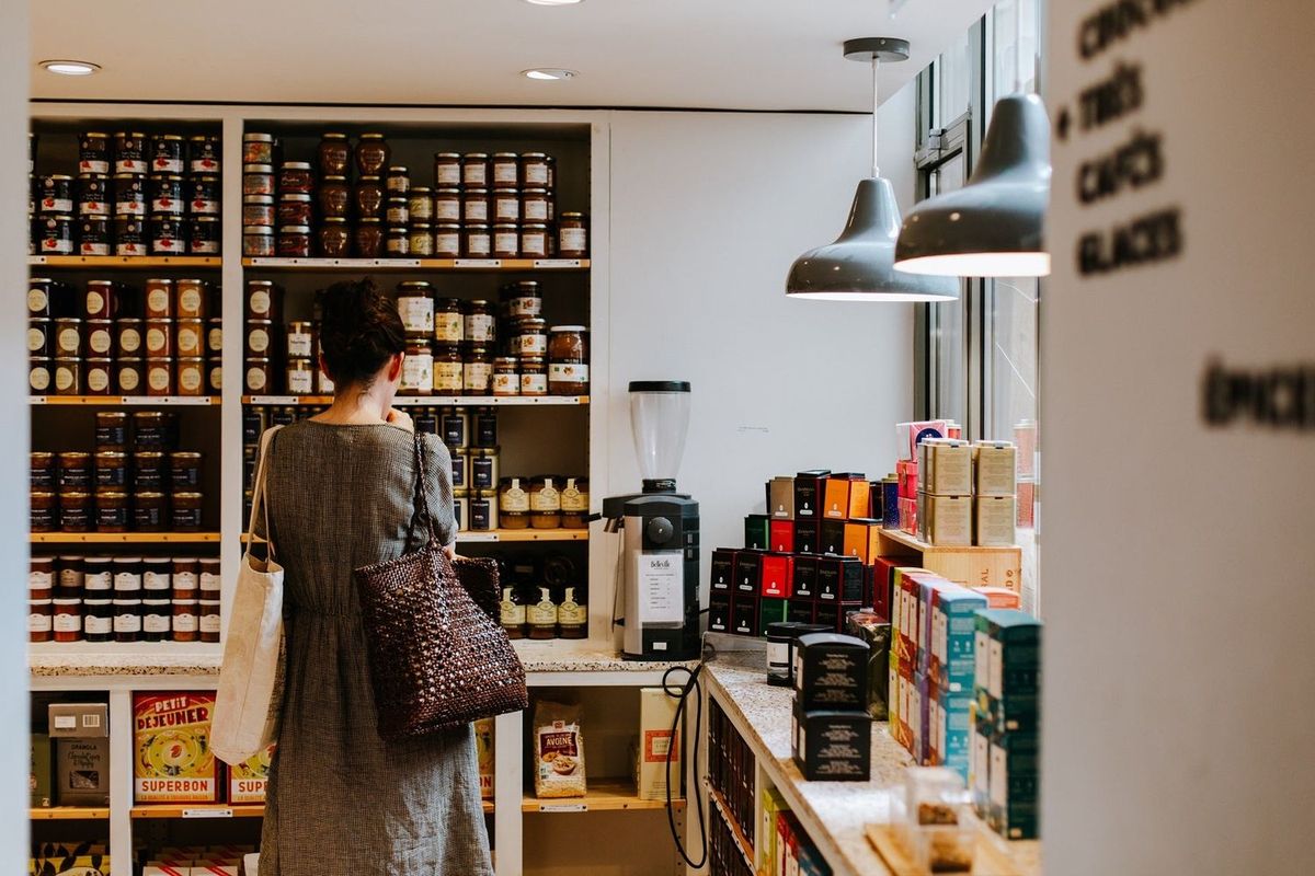 4. キッチン棚に旅の物語を集める旅（Self-ie Souvenirs）