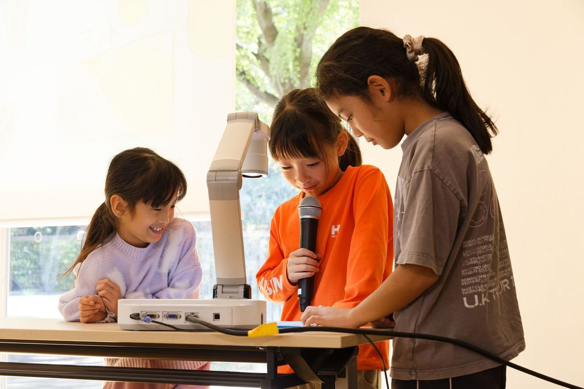 発表する子どもたちの写真