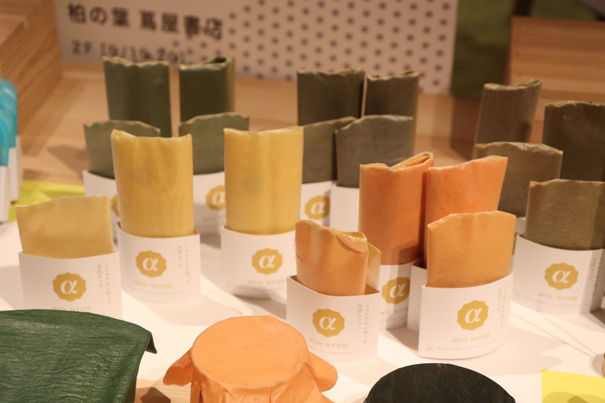 ディスプレイされたミツロウラップ