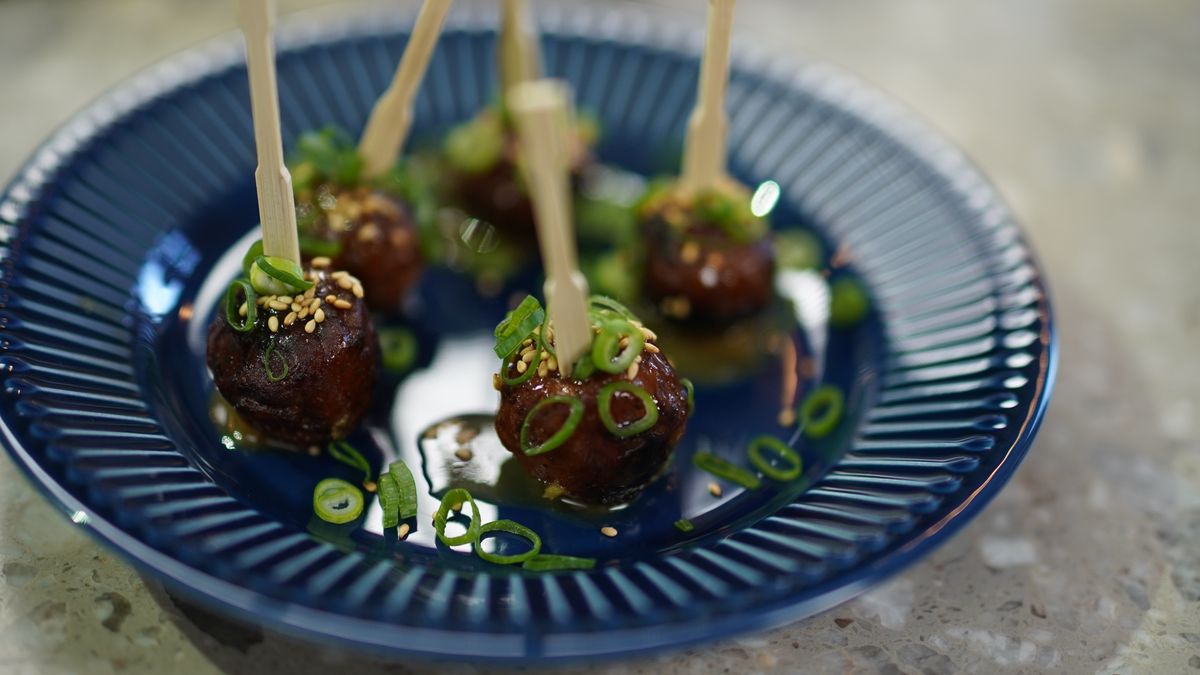 甘辛みその照り焼き風プラントボールカナッペ