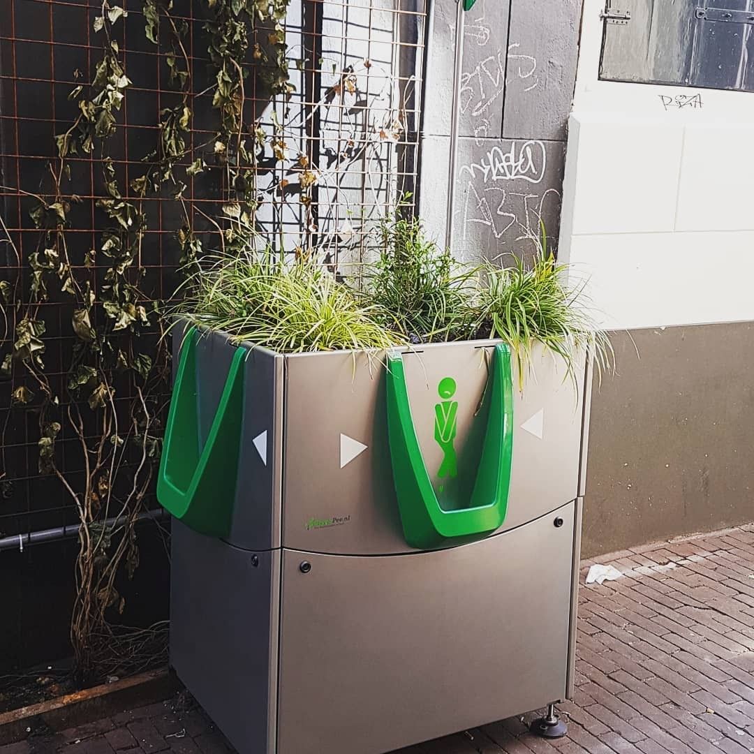 道路脇に設置されたGreenPee