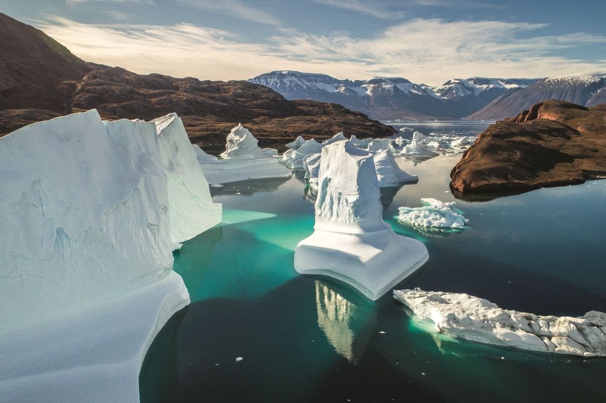 WWF特別展示パネル作品の氷河の様子