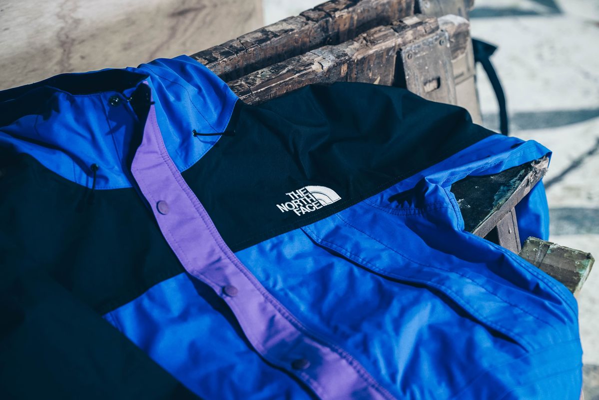 修理したザ・ノース・フェイスの服