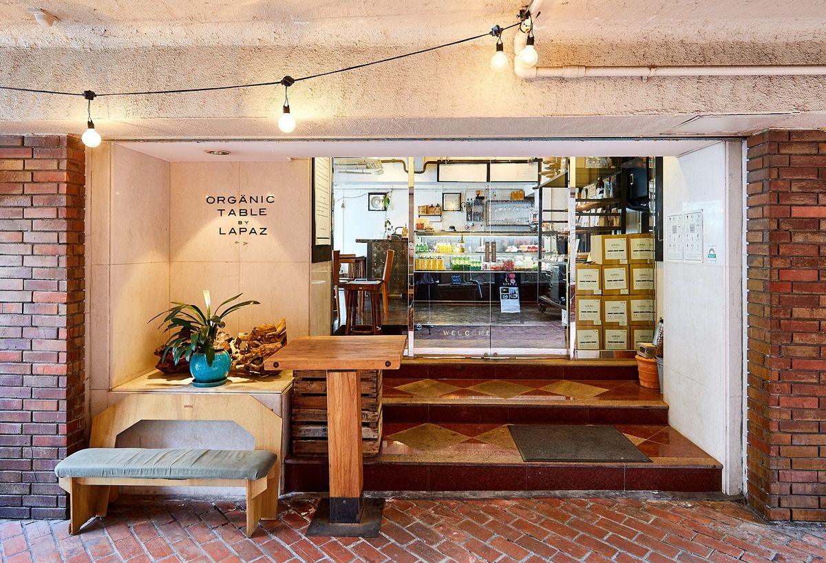 LAPAZのエントランス