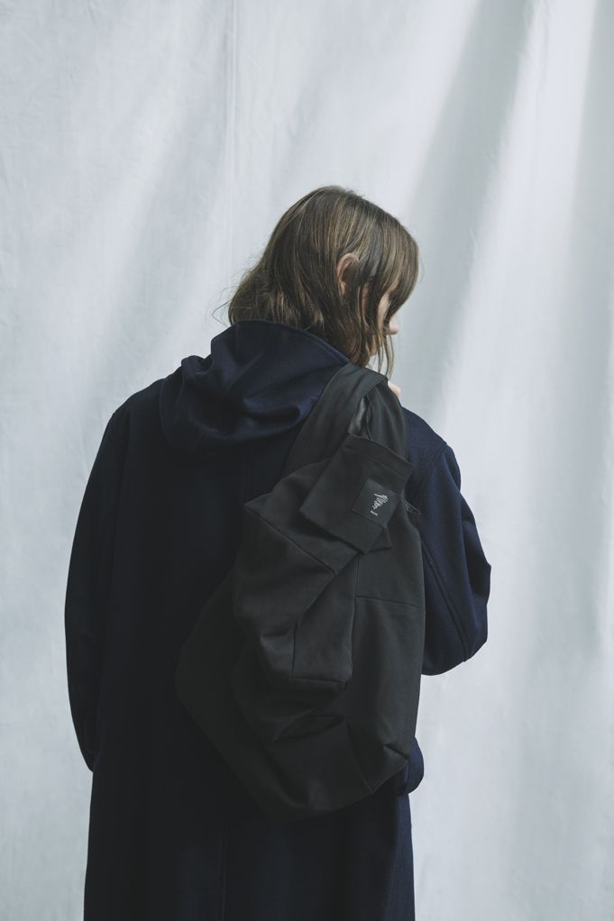 discord Yohji Yamamoto」の期間限定ストアが阪急うめだ本店にオープン
