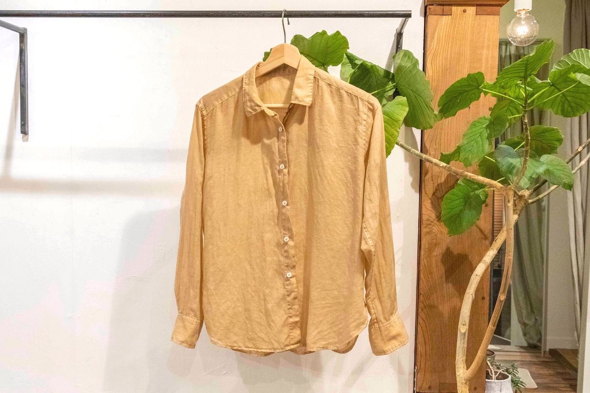 コーヒー染めのシャツ