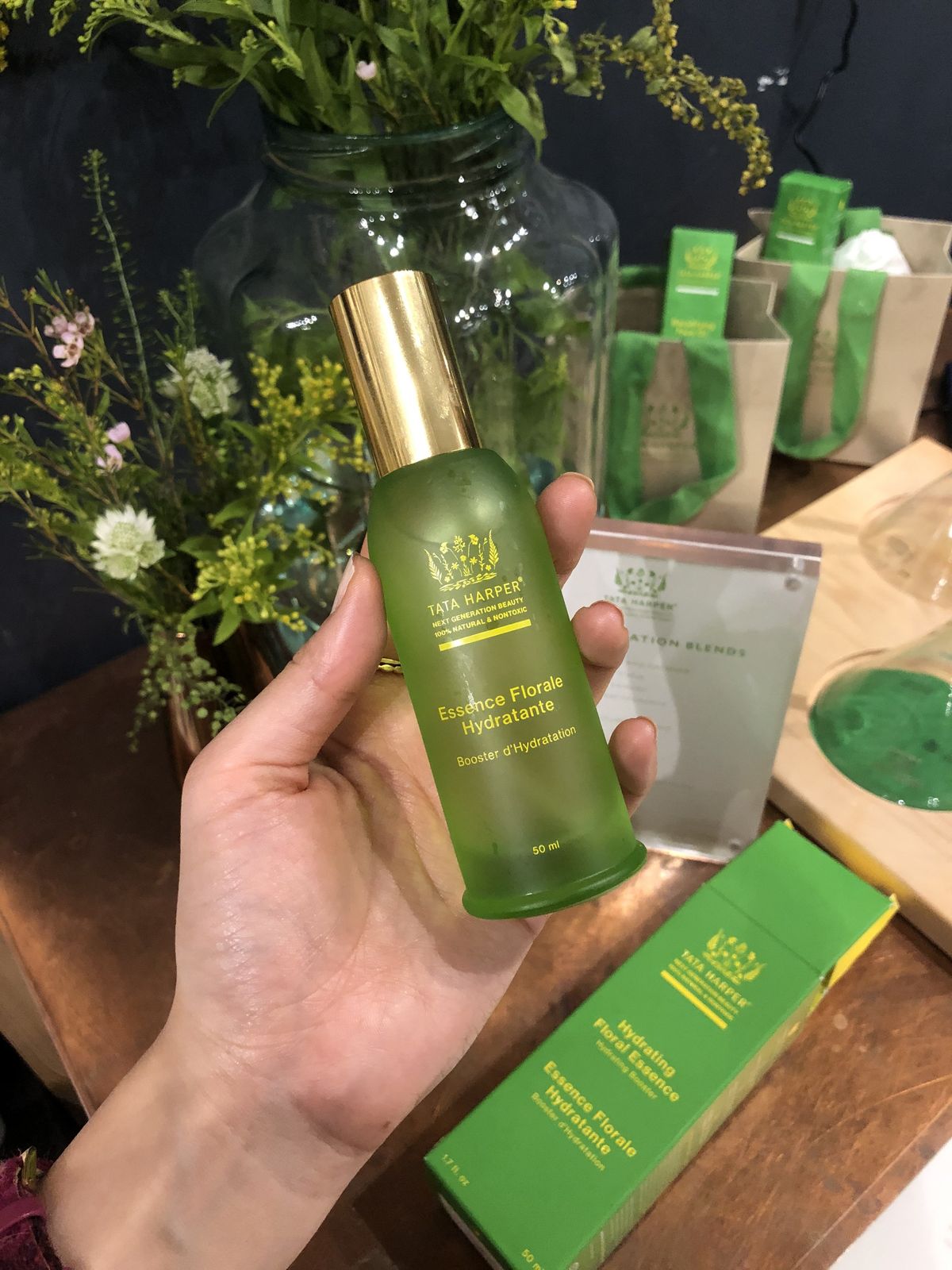 カスタマイズした「Hydrating Floral Essence」